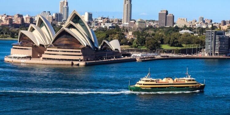 ന്യൂ സൗത്ത് വെയിൽസിൽ 818 പ്രാദേശിക കൊവിഡ്ബാധ