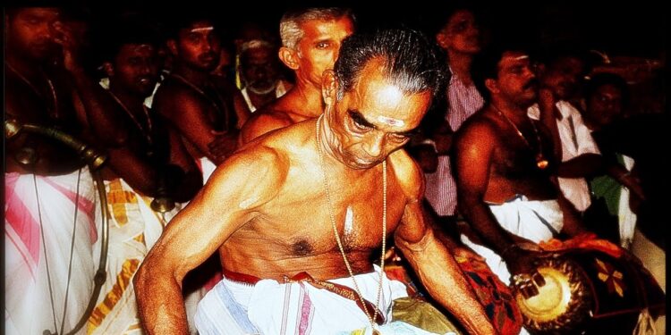 മദ്ദള പ്രമാണി -തൃക്കൂർ രാജൻ അന്തരിച്ചു