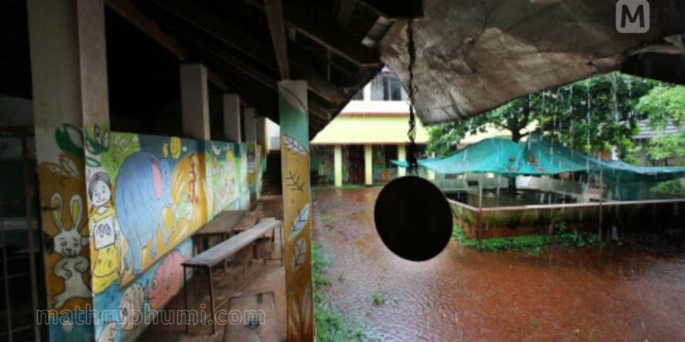 സ്‌കൂളുകള്‍-തുറക്കുന്നകാര്യം-പരിശോധിക്കും;-വിദഗ്ധ-സമിതിയെ-നിയോഗിക്കും-–-വിദ്യാഭ്യാസമന്ത്രി