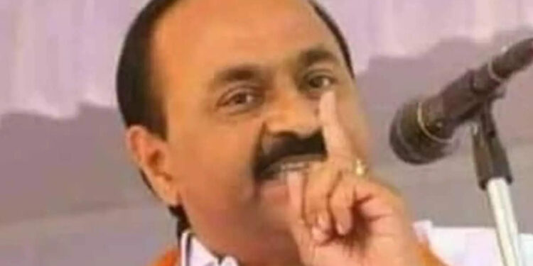 ജനങ്ങളെ-ഭയപ്പെടുത്തി-കോടികൾ-പിരിക്കുന്നു;-പോലീസിന്-സർക്കാർ-‍ടാ‍ര്‍ജറ്റ്-നൽകിയെന്ന്-വിഡി-സതീശൻ