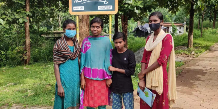 വയനാട്ടിലെ-ആദിവാസിക്കുട്ടികള്‍-ഡിജിറ്റല്‍-ഡിവൈഡിനെ-നേരിടുന്നത്-എങ്ങനെ?