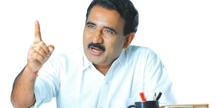 ജലീല്‍-മുഖ്യമന്ത്രിയെ-ഭയന്ന്-പിന്മാറരുത്:-ബിജെ.പി