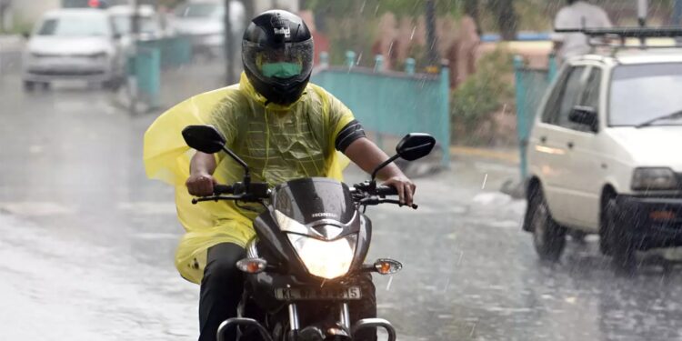 വീണ്ടും-മഴ-ശക്തമാകും;-മൂന്ന്-ദിവസം-വിവിധ-ജില്ലകളിൽ-യെല്ലോ-അലേർട്ട്