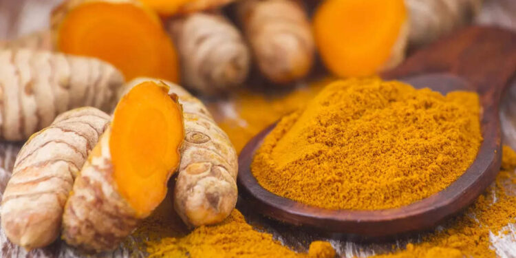 ആരോഗ്യം-സംരക്ഷിക്കാൻ-മഞ്ഞൾ,-കൂടുതൽ-ഗുണങ്ങൾ-അറിയാം