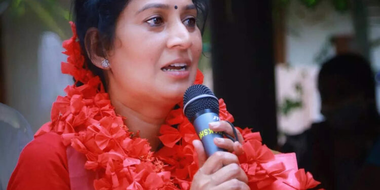 ‘അടുപ്പമുള്ള-ഒരു-മന്ത്രി-ഫോൺ-വിളിച്ചാൽ-എടുക്കുന്നില്ല’,-പരിഭവം-പറഞ്ഞ്-യു-പ്രതിഭ-എംഎൽഎ