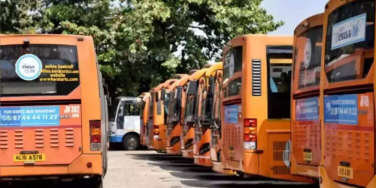 കെഎസ്ആർടിസി-പമ്പുകളിൽ-സാധാരണ-വാഹനങ്ങള്ക്കും-ഇന്ധനം-നിറയ്ക്കാം;-ഉദ്ഘാടനം-15ന്
