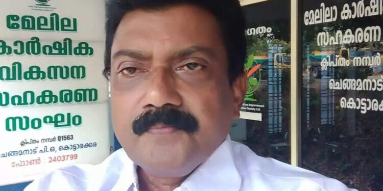 കോൺഗ്രസിൽ-നിന്ന്-വീണ്ടും-രാജി;-കെപിസിസി-ജനറൽ-സെക്രട്ടറി-രതികുമാർ-പാർട്ടി-വിട്ടു;-സിപിഎമ്മിലേക്ക്