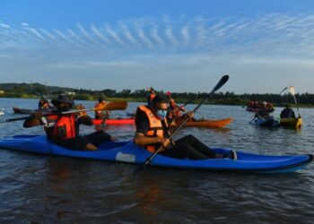 നിളയുടെ-ഓളപ്പരപ്പില്‍-ആവേശം:-കയാക്കിങ്-ഫെസ്റ്റിന്‌-തുടക്കം