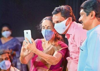 നൂറ്റമ്പതോളം-കലാരൂപങ്ങളിൽ-‘മഴമിഴി’;-കണ്ടത്-കാൽക്കോടി