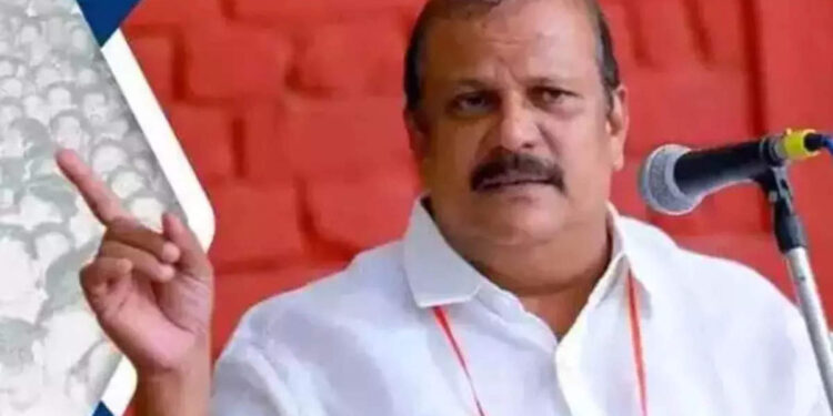 ആരോഗ്യമന്ത്രിക്കെതിരെ-വ്യക്തിഹത്യ;-സ്ത്രീത്വത്തെ-അപമാനിച്ചതിന്-പിസി-ജോർജിനെതിരെ-കേസെടുത്തു