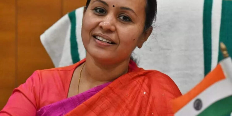 ‘ആയുഷ്-സേവനങ്ങള്-ഇനി-ഇ-സഞ്ജീവനി-വഴിയും’;-12-പദ്ധതികളുടെ-ഉദ്ഘാടനം-നാളെ