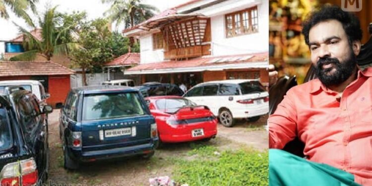 മോന്‍സണെ-സംരക്ഷിച്ചത്-ഉന്നതര്‍;-കേസില്‍-ട്രാഫിക്-ഐജി.-ലക്ഷ്മണ-ഇടപെട്ടതിന്റെ-തെളിവുകള്‍-പുറത്ത്‌