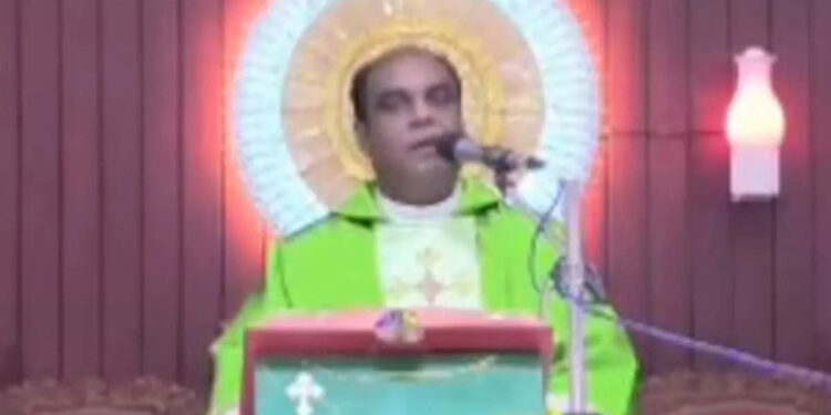 ‘നന്മ-ചെയ്യാൻ-അനുവദിക്കുന്നില്ലെങ്കിൽ-കണ്ണ്-ചൂഴ്നെടുക്കേണ്ടിവരും;-കൈ-ഛേദിച്ചു-കളയേണ്ടിവരും’;-വൈദികന്റെ-‘കൊലവിളി’