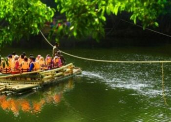 കുറുവയും-തുറക്കുന്നു; -കുന്നോളം-വിനോദം