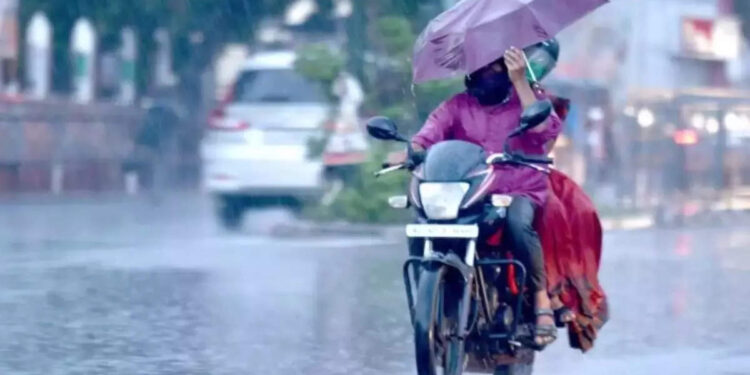 വടക്കൻ-കേരളത്തിൽ-കനത്ത-മഴ;-കോഴിക്കോട്,-വയനാട്-ജില്ലകളിൽ-ഉരുൾപൊട്ടി