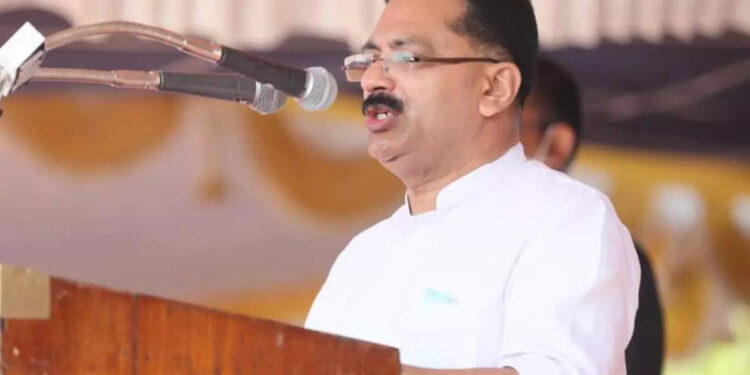 എആർ-നഗർ-ബാങ്ക്-കുംഭകോണത്തിന്‍റെ-ആദ്യ-രക്തസാക്ഷിയാണ്-വികെ-അബ്ദുൽ-ഖാദർ-മൗലവി:-കെടി-ജലീൽ