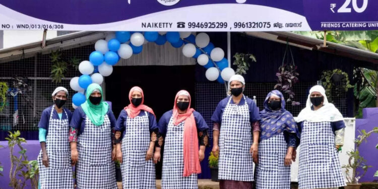 നിലവിലുള്ളത്-1095-ജനകീയ-ഹോട്ടലുകൾ;-പണമില്ലാത്തവർക്ക്-സൗജന്യ-ഭക്ഷണം;-പൊതുസമൂഹത്തിന്‍റെ-പിന്തുണ-വേണമെന്ന്-മുഖ്യമന്ത്രി