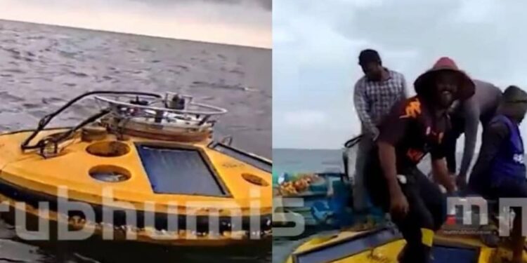 അറബിക്കടലില്‍നിന്ന്-കാലാവസ്ഥാ-നിരീക്ഷണ-യന്ത്രം-കാണാതായി;-മലയാളികള്‍-കയറിനില്‍ക്കുന്ന-ദൃശ്യം-പുറത്ത്