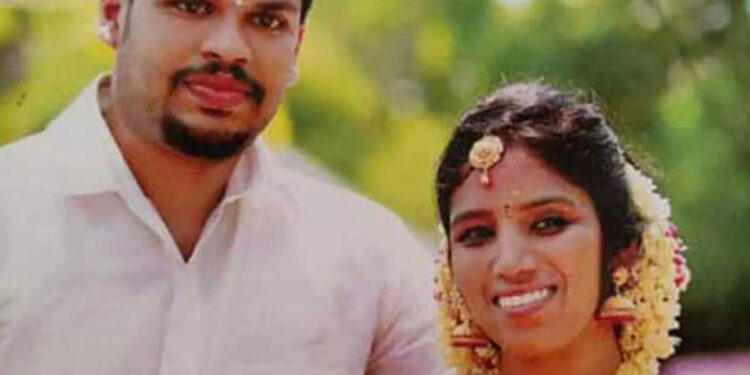 പാമ്പിനെ-ആയുധമാക്കിയ-സൂരജിന്-ഇരട്ട-ജീവപര്യന്തം-തടവ്;-ഉത്ര-വധക്കേസിൽ-ശിക്ഷ-വിധിച്ച്-കോടതി