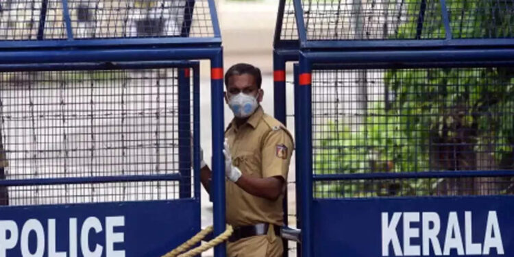 ലോക്ക്ഡൗൺ-ലംഘനം:-പിഴയായി-ലഭിച്ചത്-154-കോടി-രൂപ,-കൂടുതൽ-കേസുകൾ-തിരുവനന്തപുരം-ജില്ലയിൽ