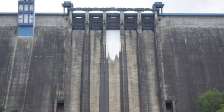 ബ്ലൂ-അലര്‍ട്ട്,-ഇടുക്കി-ഡാമിലെ-ജലനിരപ്പ്-ഉയര്‍ന്നു;-ആശങ്ക-വേണ്ടെന്ന്-കെഎസ്ഇ.ബി