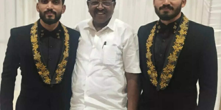 ‘അവര്‍-സഹോദരങ്ങള്‍,-സ്വവർഗ-വിവാഹമല്ല’,-ഫേസ്ബുക്കിലെ-പരിഹാസത്തിന്-മറുപടിയുമായി-രാജ്മോഹൻ-ഉണ്ണിത്താൻ