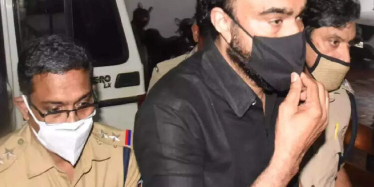 പ്രായപൂർത്തിയാകാത്ത-പെൺകുട്ടിയെ-പീഡിപ്പിച്ചു;-മോൺസനെതിരെ-പോക്സോ-കേസ്