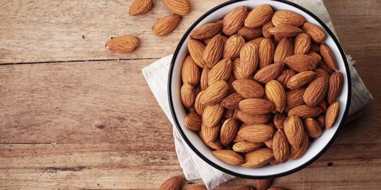 soaked-almonds:-ബദാം-കുതിർത്ത്-കഴിച്ചാൽ-നിങ്ങളെ-തേടിയെത്തും-ഈ-13-ഗുണങ്ങൾ
