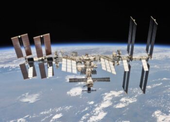 അമേരിക്കയെ-പിന്നിലാക്കിയ-ബഹിരാകാശത്തെ-റഷ്യന്‍-‘ചലഞ്ച്’