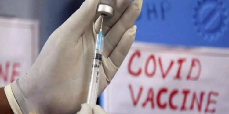 ദുരിതാശ്വാസ-ക്യാമ്പുകളിൽ-വാക്സിനേഷൻ-നൽകാൻ-പ്രത്യേക-പദ്ധതിയുമായി-ആരോഗ്യ-വകുപ്പ്