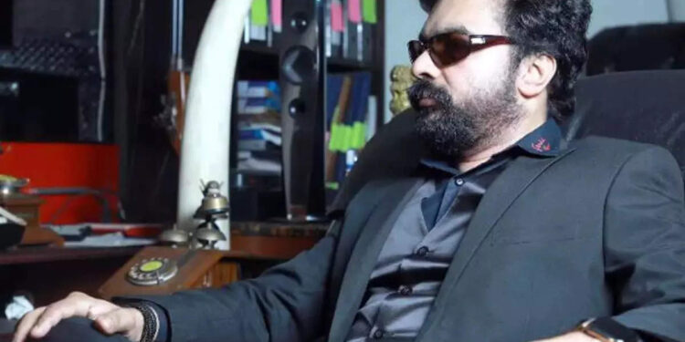 മോൻസന്റെ-വീട്ടിലെ-തിരുമ്മൽ-കേന്ദ്രത്തിൽ-ഒളിക്യാമറയും;-യുവതിയുടെ-വെളിപ്പെടുത്തൽ