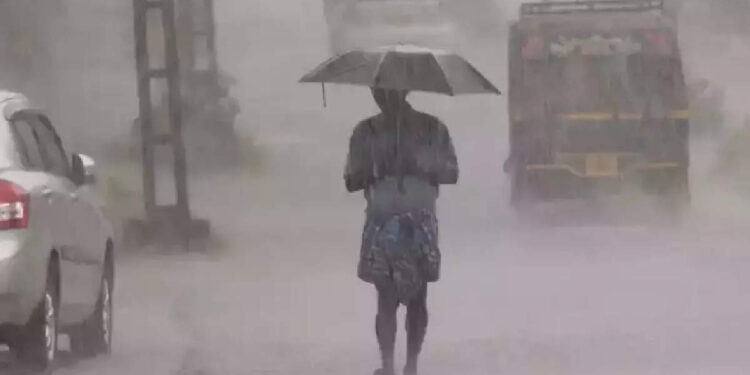 ഈ-10-ജില്ലകളിൽ-വരും-മണിക്കൂറിൽ-ശക്തമായ-മഴയെത്തും;-അലേർട്ടുകൾ,-ചൊവ്വാഴ്ചവരെ-സംസ്ഥാനത്ത്-മഴ