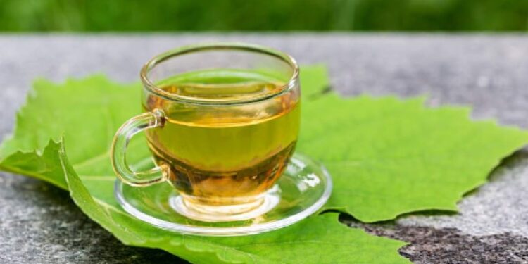 രാത്രി-കിടക്കുന്നതിന്-മുമ്പ്-ഗ്രീന്‍-ടീ-കുടിക്കുന്നത്-നല്ലതാണോ-?