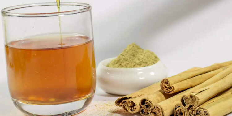 cinnamon-tea:-തടി-കുറയ്ക്കാൻ-കറുവപ്പട്ട-ചായ-ഈ-രീതിയിൽ-കുടിക്കണം