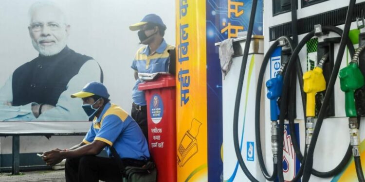 ഇന്നും-കൂട്ടി-ഇന്ധന-വില:-കേരളത്തില്‍-പെട്രോള്‍-വില-110-കടന്നു,-രാജസ്ഥാനില്‍-120-ലെത്തി