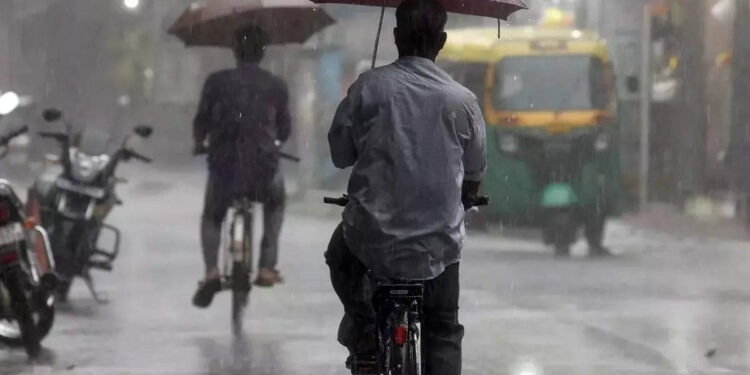 ഓറഞ്ച്-അലർട്ടില്ല;-അടുത്ത-അഞ്ച്-ദിവസത്തേക്കുള്ള-മഴ-പ്രവചനം-ഇങ്ങനെ