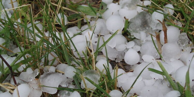 മെൽബണിലെ വടക്കുപടിഞ്ഞാറൻ ഭാഗത്തും , NSW – കിഴക്കൻ ഓസ്‌ട്രേലിയയിലും – കനത്ത കൊടുങ്കാറ്റും, പേമാരിയും .