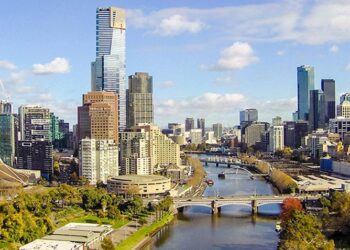 കോവിഡ് ലോക്ക്ഡൗണിൽ ഏറ്റവും കൂടുതൽ നാളുകൾ ചിലവഴിച്ച നഗരമെന്ന റെക്കോർഡ് മെൽബൺ നഗരത്തിന് സ്വന്തം.