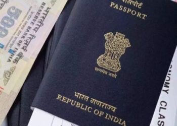 ആമസോണിൽ-ഓർഡർ-ചെയ്തത്-പാസ്പോർട്ട്-കവർ,-കിട്ടിയത്-യഥാർത്ഥ-പാസ്സ്‌പോർട്ട്