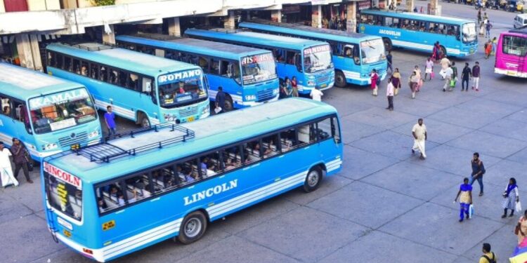 സംസ്ഥാനത്ത്-ബസ്-ചാര്‍ജ്-വര്‍ധനയ്ക്ക്-എല്‍ഡിഎഫ്.-യോഗത്തില്‍-ധാരണ