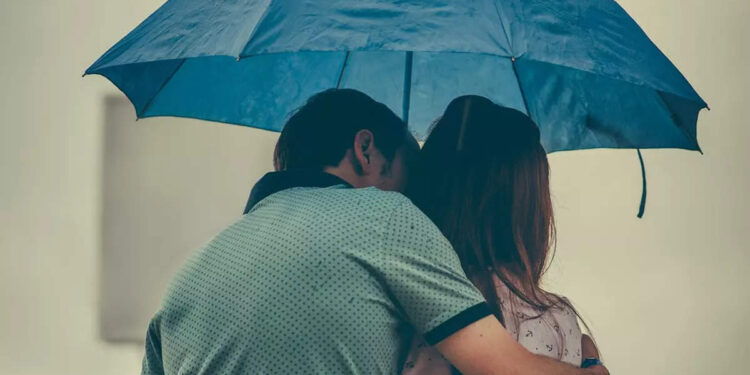 പ്രണയിക്കുന്നുണ്ടാകാം,-പക്ഷെ-അത്-സെക്സിനുള്ള-സമ്മതമല്ല;-പീഡനം-തന്നെയെന്ന്-വ്യക്തമാക്കി-ഹൈക്കോടതി