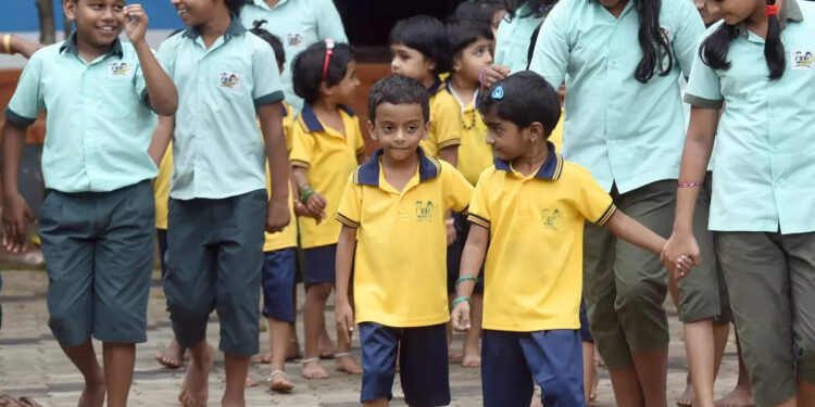 എങ്ങനെ-ജെൻഡര്‍-ന്യൂട്രൽ-യൂണിഫോം-നടപ്പാക്കും?