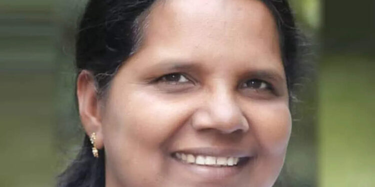 കരുത്തോടെ-പ്രവര്‍ത്തിക്കാനുള്ള-ഊര്‍ജ്ജമാണ്-വെല്ലുവിളികൾ;-സിപിഎമ്മിന്‍റെ-വനിതാ-ഏരിയ-സെക്രട്ടറി-പറയുന്നു