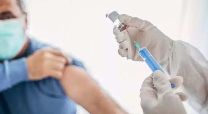 വാക്സിനെടുക്കാത്തവര്ക്ക്-സൗജന്യ-ചികിത്സയില്ല;-നിലപാട്-കടുപ്പിച്ച്-സർക്കാർ