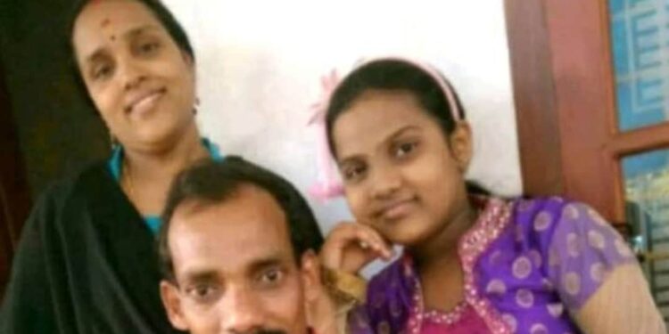 തീകൊളുത്തി;-പേരാമ്പ്രയില്‍-അമ്മയും-രണ്ട്-മക്കളും-മരിച്ച-നിലയില്‍,-ഭർത്താവ്-മരിച്ചിട്ട്-ഒരു-വർഷം