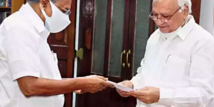 ‘ഇങ്ങനെയാണെങ്കിൽ-എന്നെ-ചാൻസലർ-പദവിയിൽ-നിന്ന്-നീക്കിയേക്കൂ’;-മുഖ്യമന്ത്രിക്ക്-ഗവർണറുടെ-കത്ത്