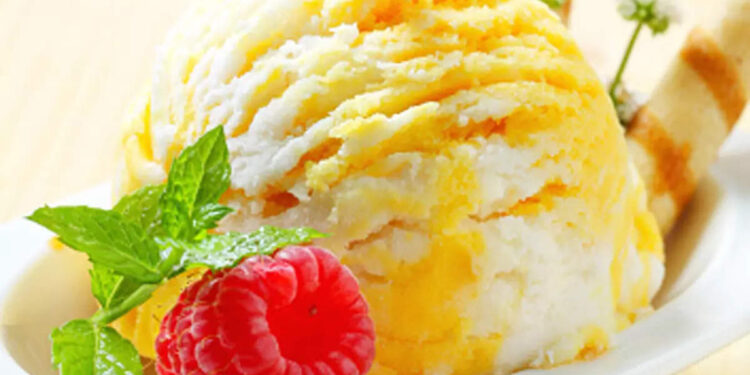 എന്തിന്-തണുത്ത-ഐസ്ക്രീം-വിളമ്പി?-പണം-തിരികെവാങ്ങി-‘ചില-മോശം-കസ്റ്റമേഴ്സ്’