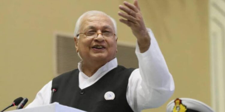 പിടിച്ചുനിര്‍ത്തേണ്ട;-ഗവര്‍ണര്‍-ചാന്‍സലര്‍പദവി-ഒഴിയുന്നെങ്കില്‍-മുഖ്യമന്ത്രി-ഏറ്റെടുക്കണമെന്ന്-sfi