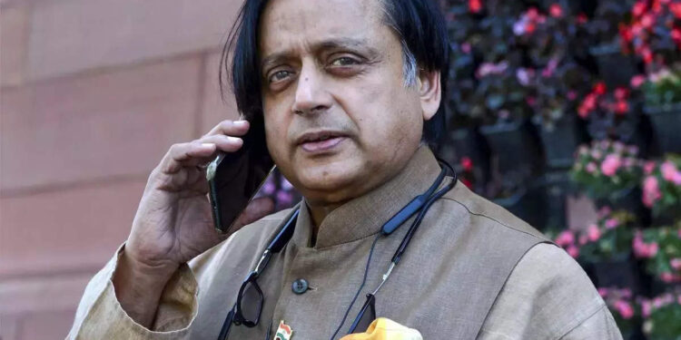 പഠിക്കാതെ-എതിര്‍ക്കാനില്ല,-സർക്കാരും-വ്യക്തത-വരുത്തണം;-കെ-റെയിലിൽ-വിശദീകരണവുമായി-ശശി-തരൂര്‍-എംപി