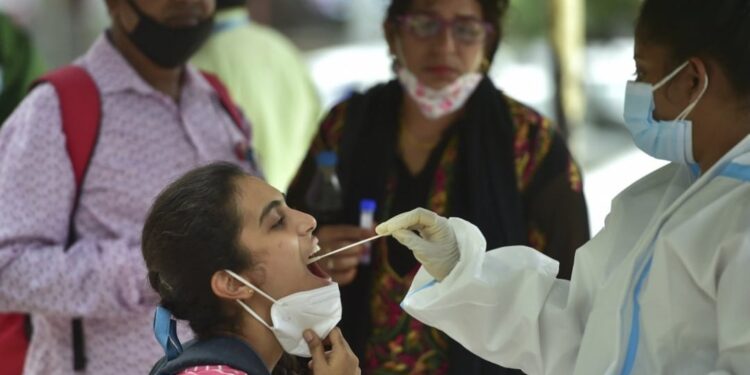 സംസ്ഥാനത്ത്-3404-പേര്‍ക്ക്-കൂടി-കോവിഡ്;-4145-പേര്‍ക്ക്-രോഗമുക്തി,-ടിപിആര്‍-6.01-%